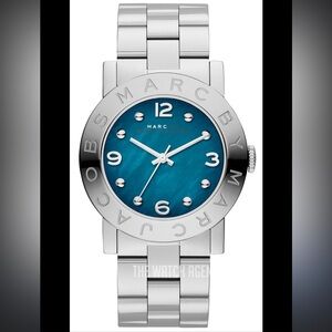 Marc Jacobs Amy Silver Timepiece with Vibrant Teal Face
